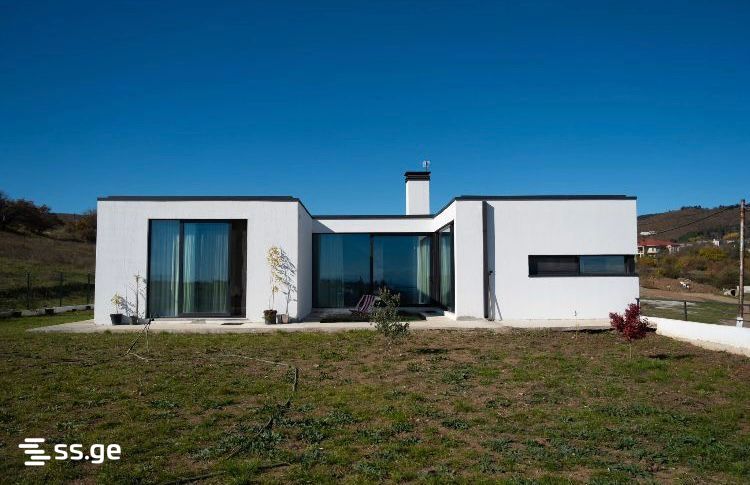 6 Room Private House For Sale view 1