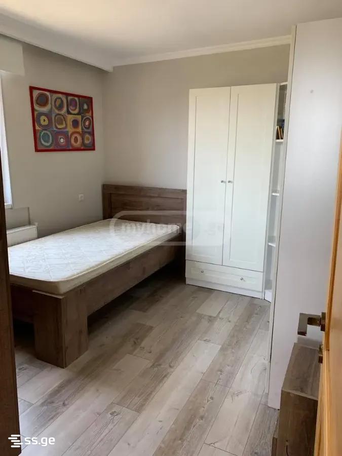 5 Room Private House For Sale view 8