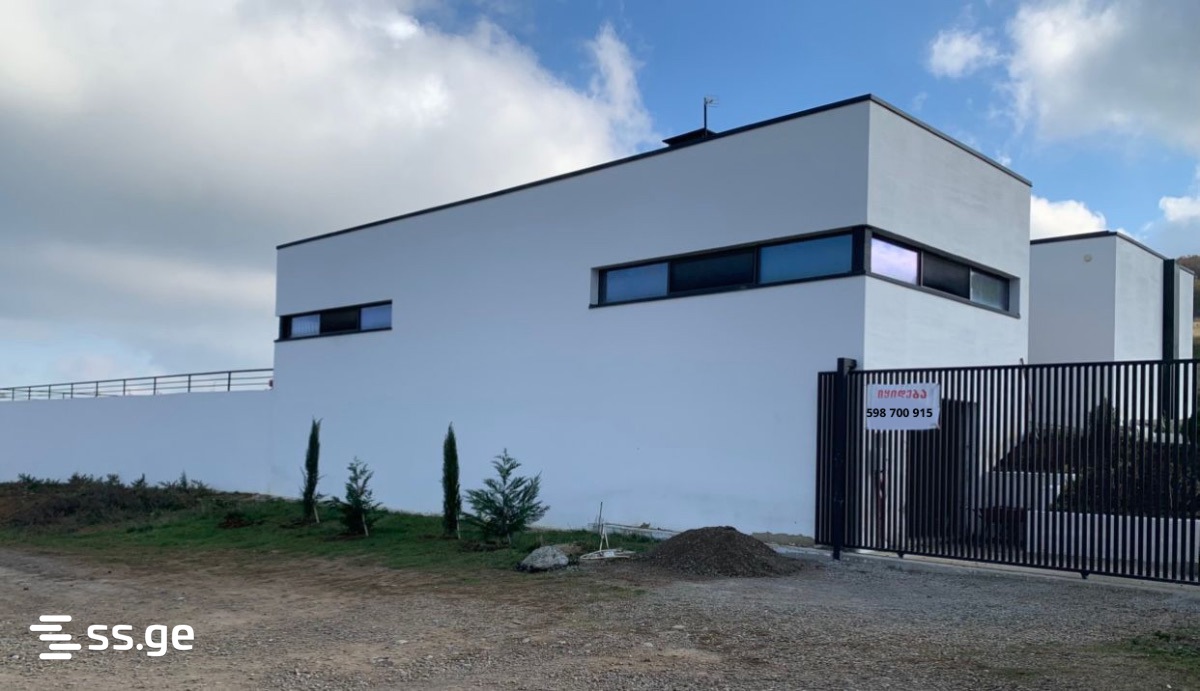 6 Room Private House For Sale view 10