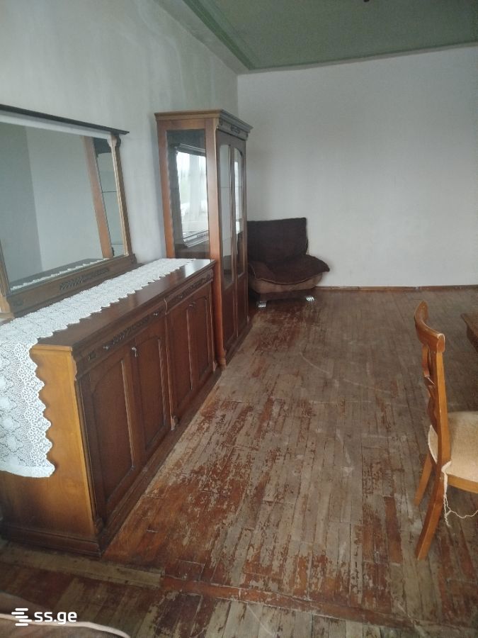 3 Room Flat For Sale view 1