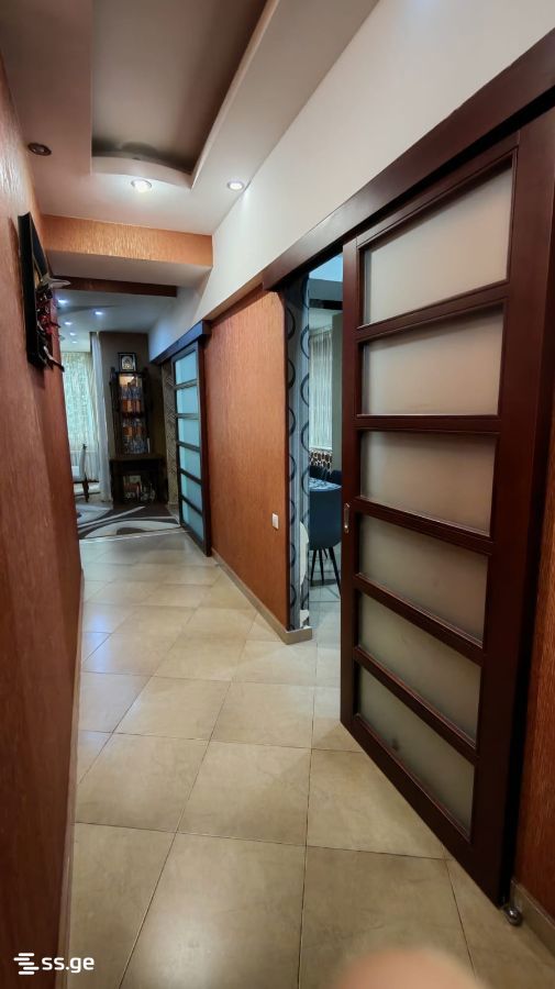 3 room Flat For Sale. Vake - Widok 2