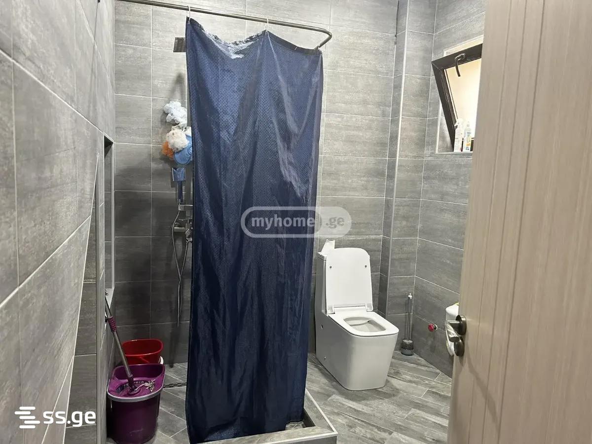 7 Room Private House For Sale view 13