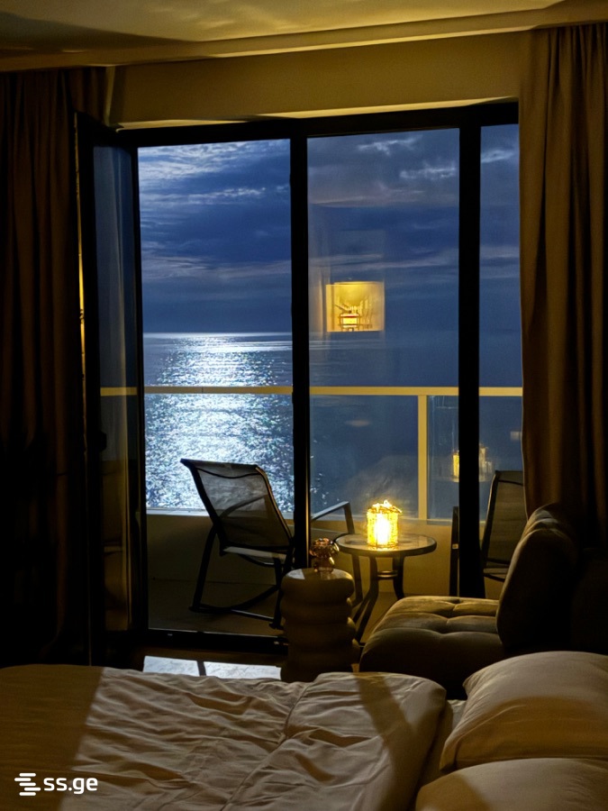 1 Room Flat For Sale view 2