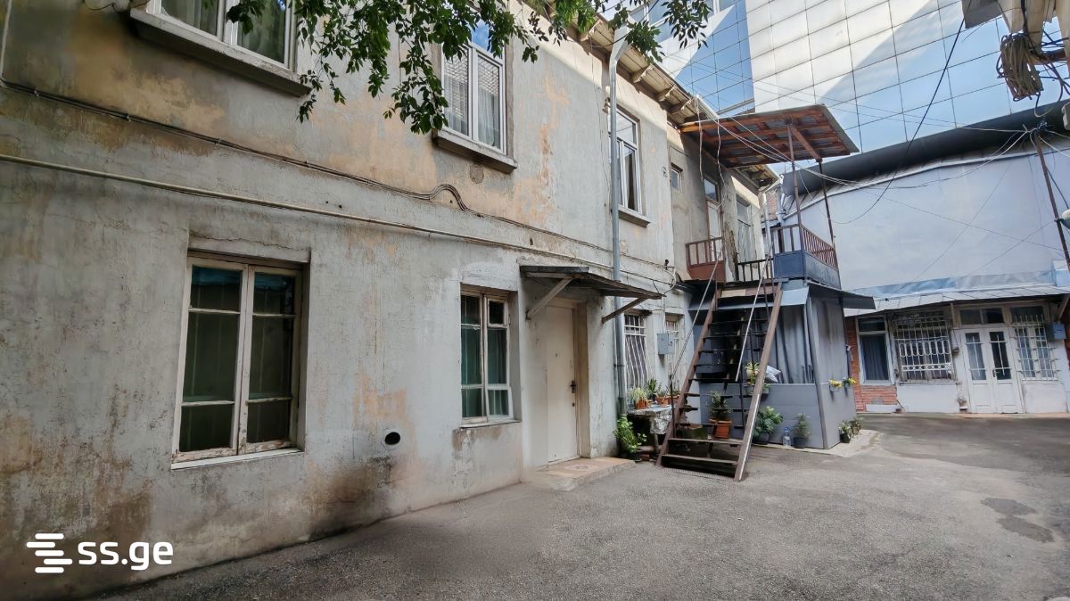 2 room Flat For Sale. Mtatsminda - Ansicht 3