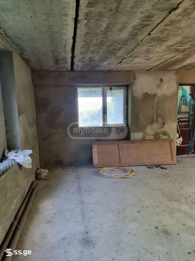 10 Room Private House For Sale view 13