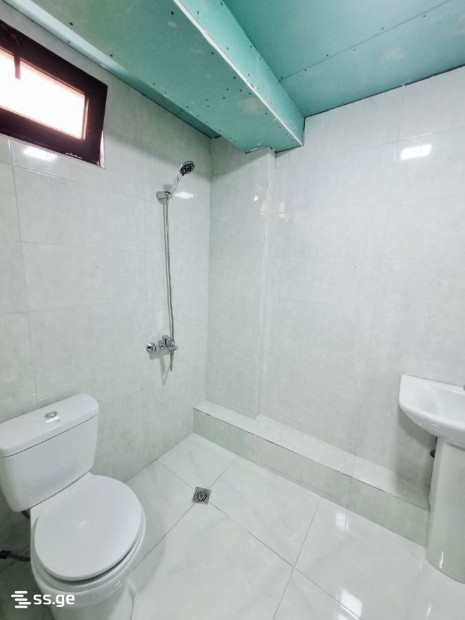 Commercial Space For Rent. Poti view 5