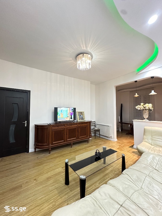 3 room Flat Daily rent. Batumi - Ansicht 2