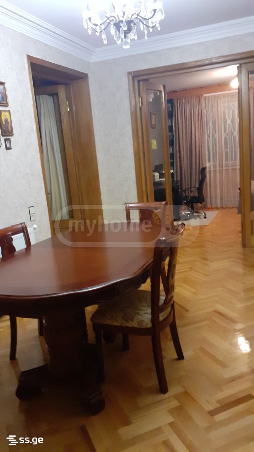 10 Room Private House For Sale view 2
