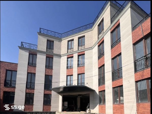 Commercial Space For Sale. Avlabari view 1