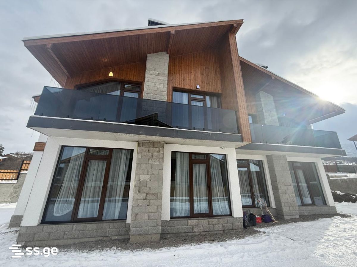 6 Room Summer Cottage For Sale, 1 of 4