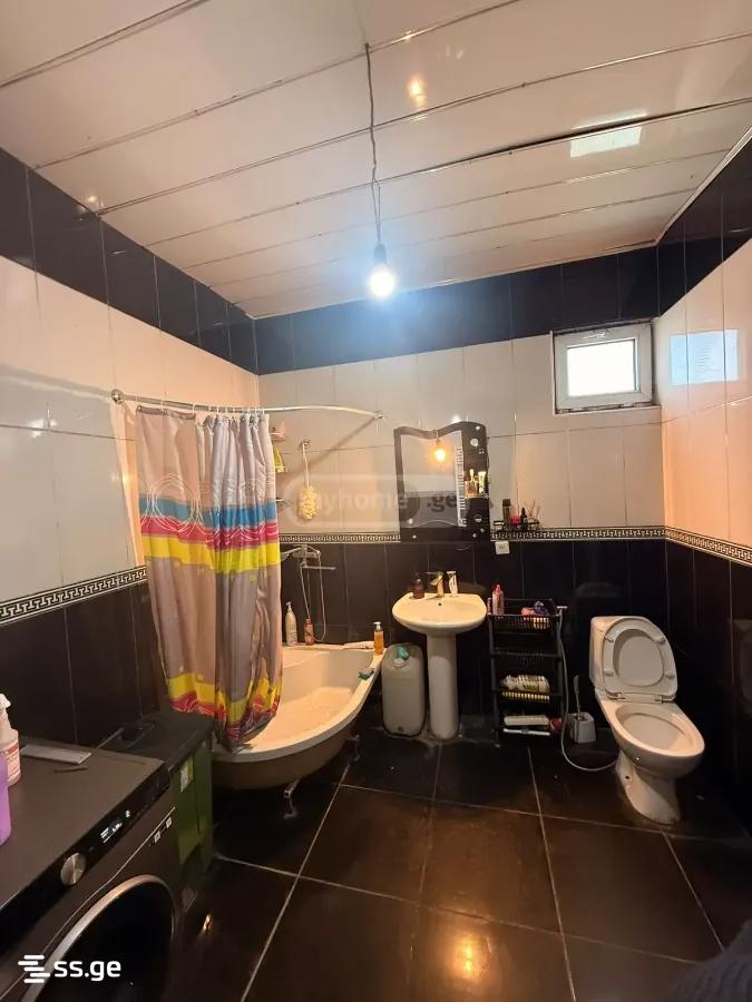 7 Room Private House For Sale view 10