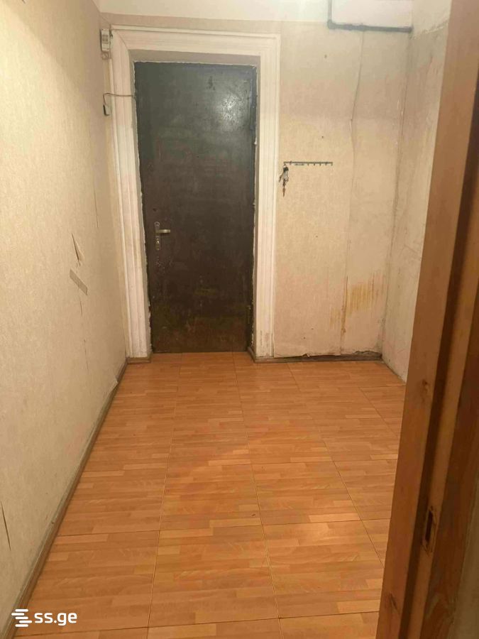 3 Room Flat For Sale view 5