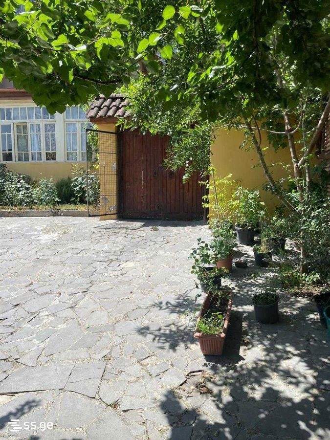 3 Room Private House For Rent. Sololaki, 3 of 12