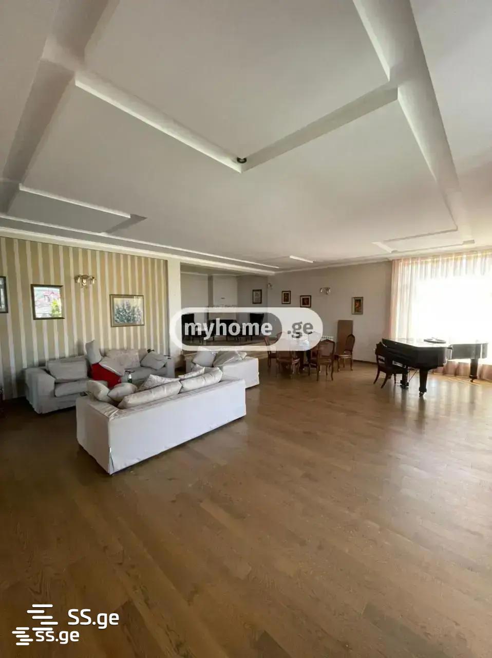 11 Room Private House For Sale, 3 of 4