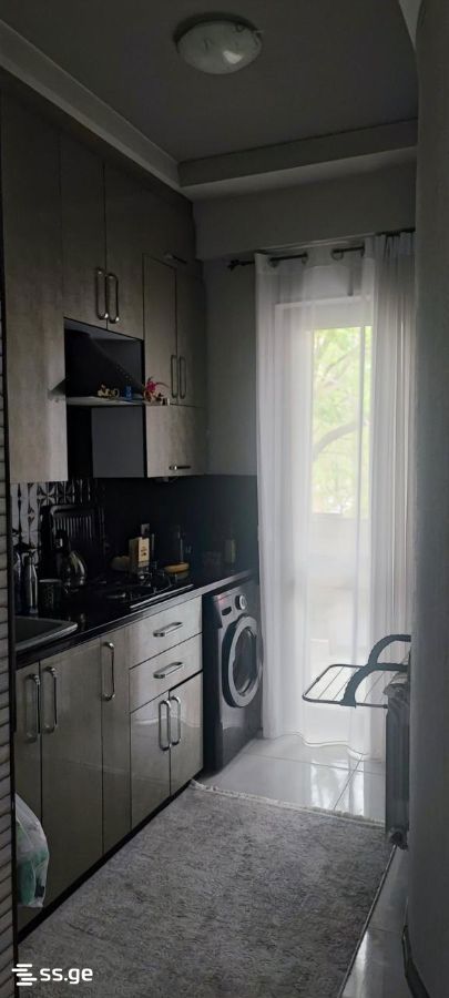 3 Room Flat For Sale, 2 of 4
