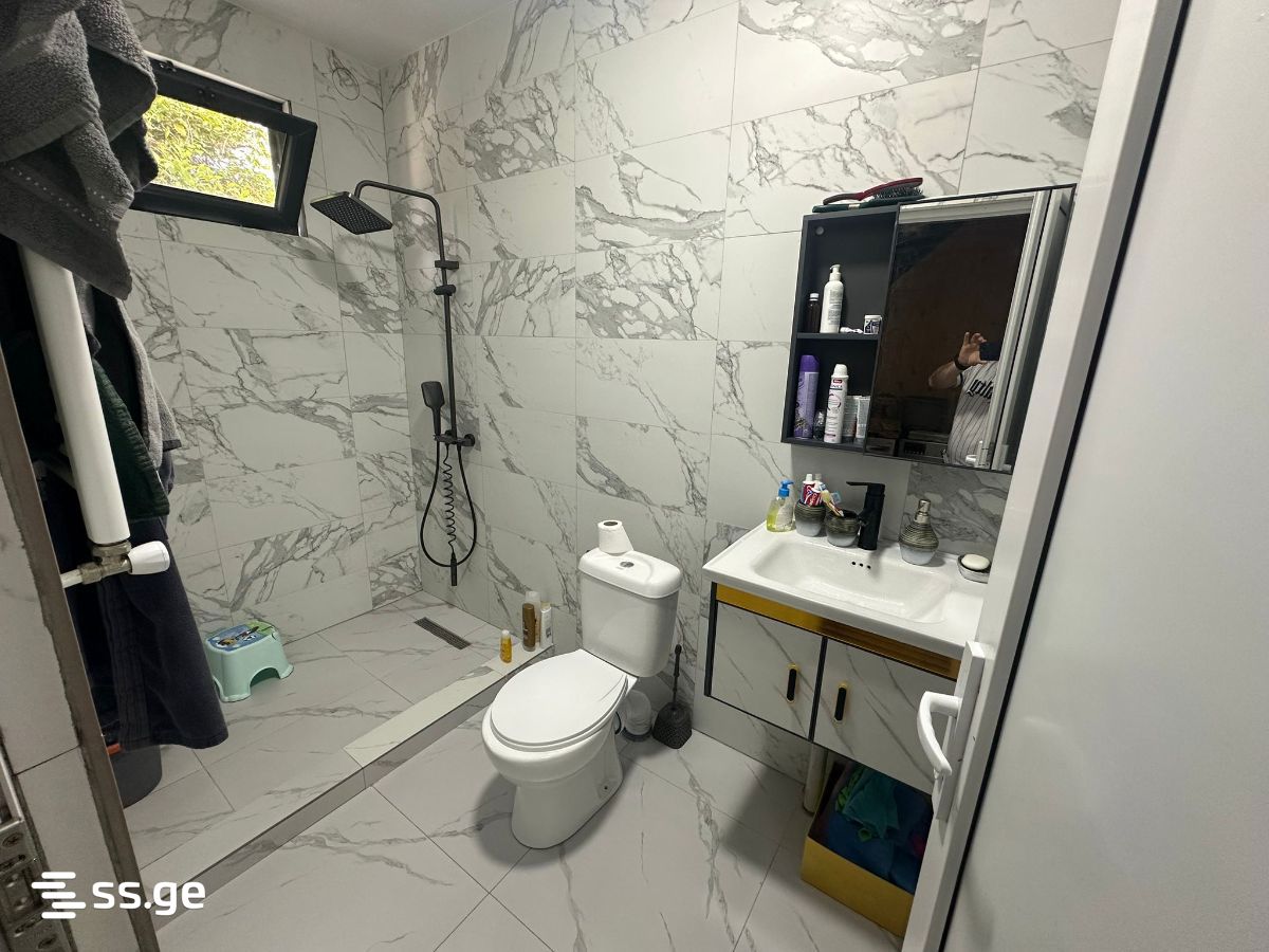 4 Room Private House For Rent. Makhindjauri view 7
