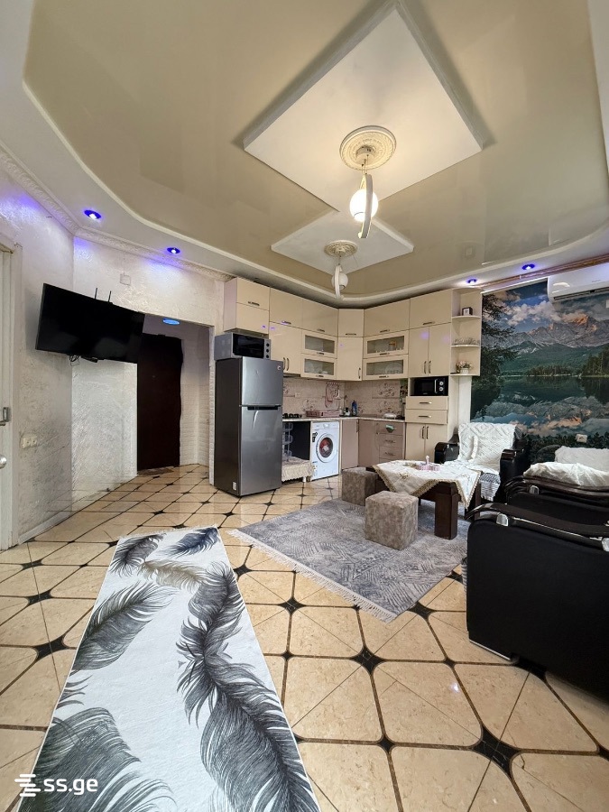 3 Room Flat For Sale
