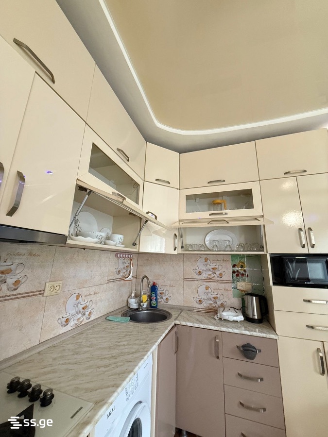3 Room Flat For Sale view 2