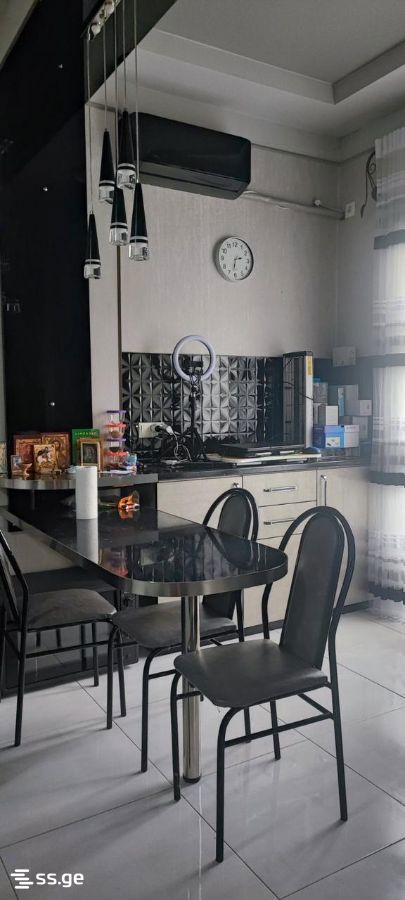 3 Room Flat For Sale, 3 of 4