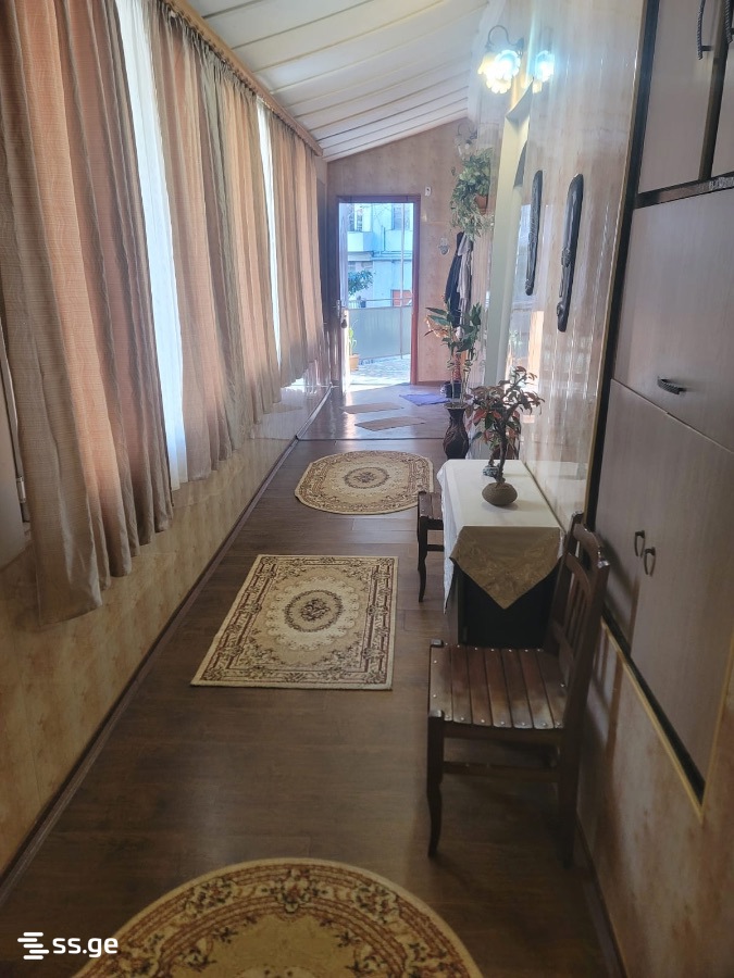 4 Room Private House For Sale view 8