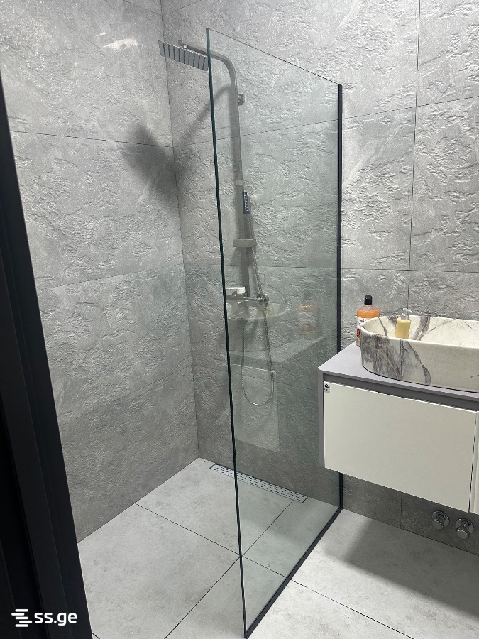 3 Room Flat Daily Rent. Gldani view 11