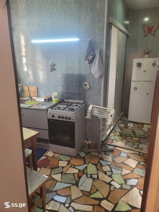 4 Room Private House For Sale view 2