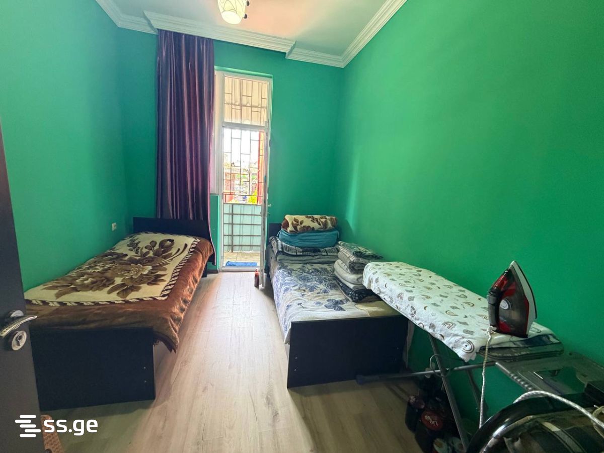 3 Room Flat For Sale view 2