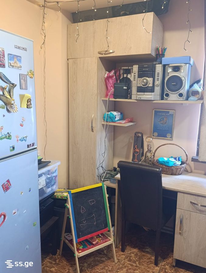 3 Room Flat For Sale, 2 of 4