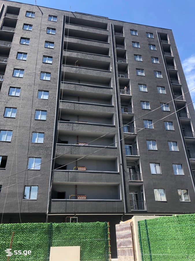 1 Room Flat For Sale, 1 of 2