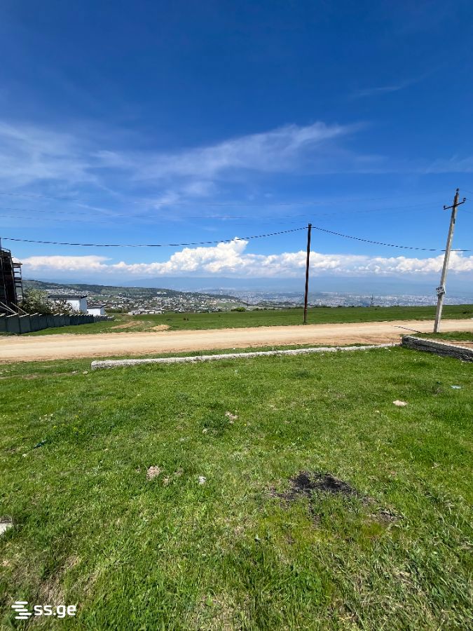 4 Room Private House For Sale view 2