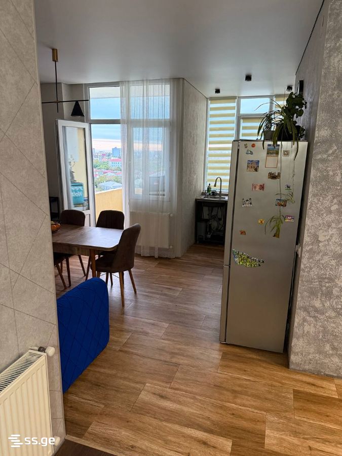 3 Room Flat For Sale, 3 of 4