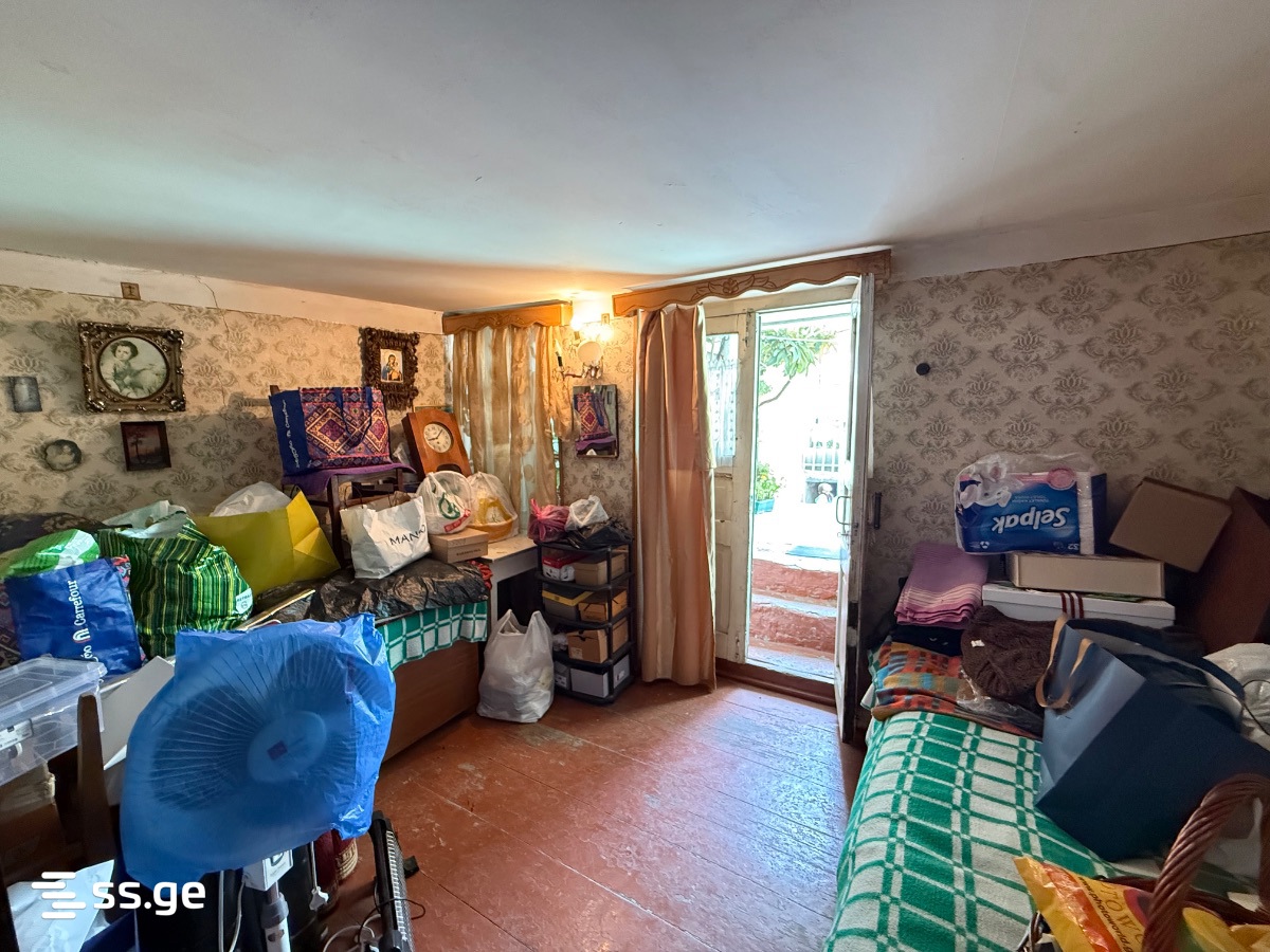 3 Room Private House For Sale view 5