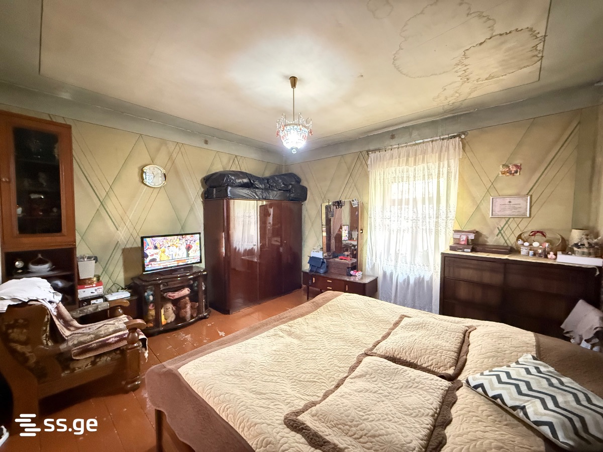 3 Room Private House For Sale view 6