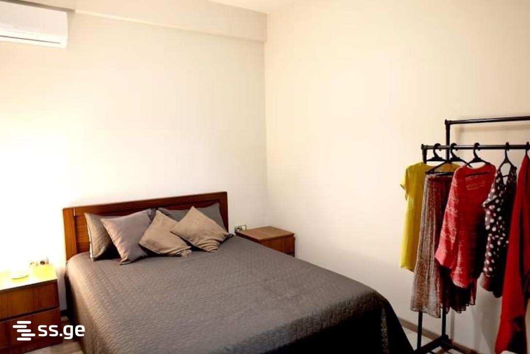 1 Room Flat Daily Rent. Vera view 3