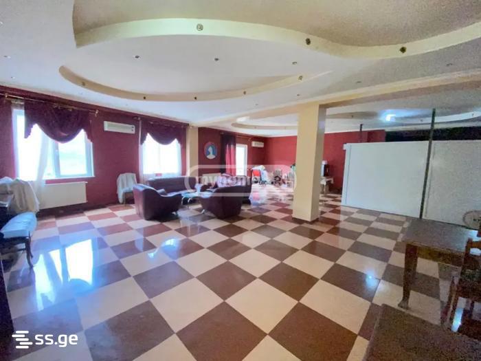 18 Room Hotel For Rent. Vake view 8