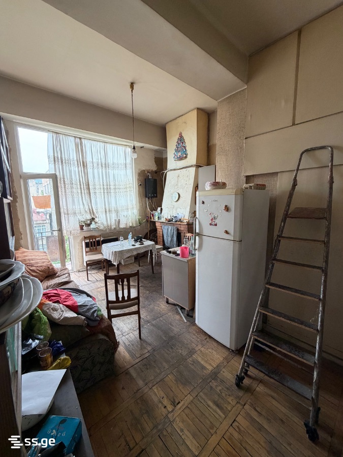 4 room Flat For Sale. Saburtalo - Aanzicht 4