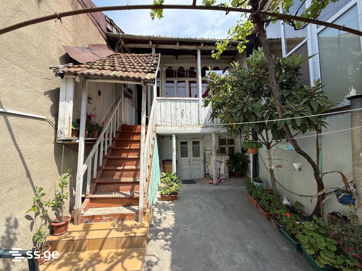 3 Room Private House For Sale view 1