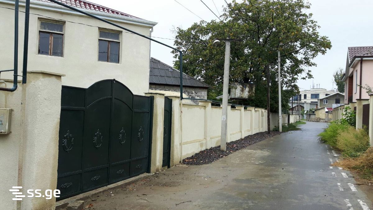 4 Room Private House For Sale view 1