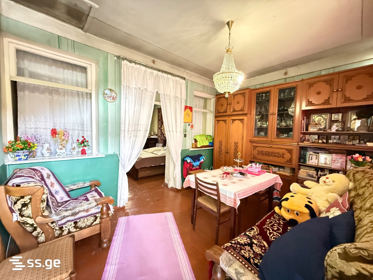 3 Room Private House For Sale view 3