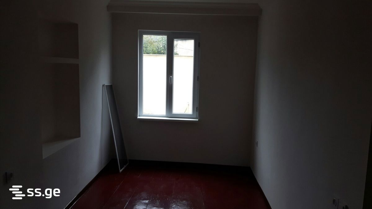 4 Room Private House For Sale view 5