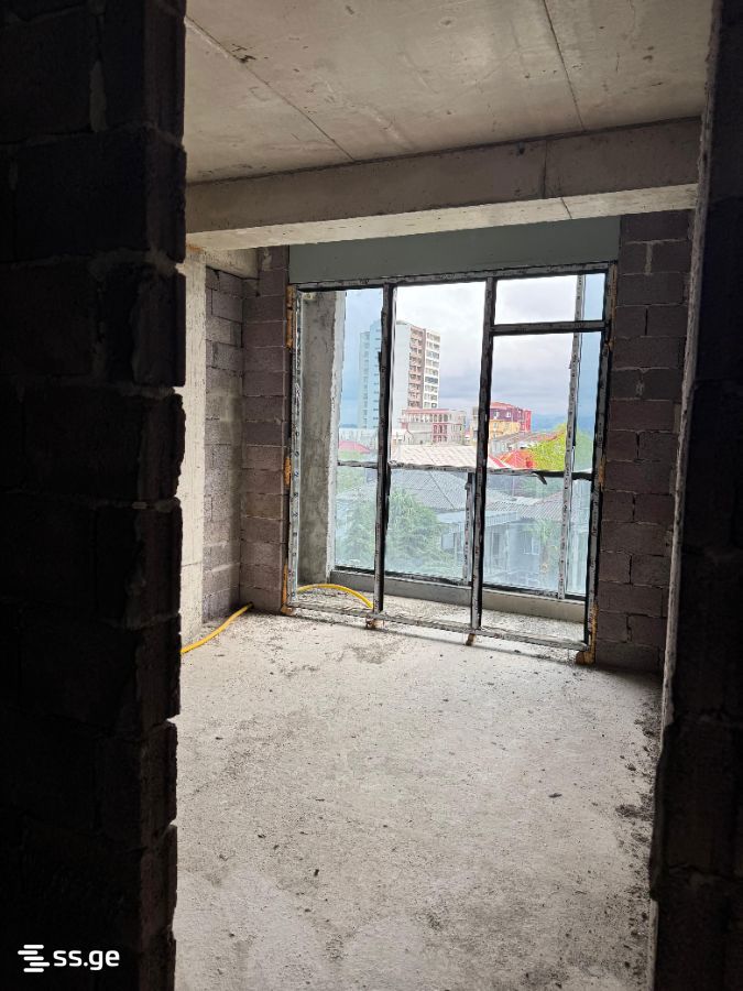 3 Room Flat For Sale, 1 of 4