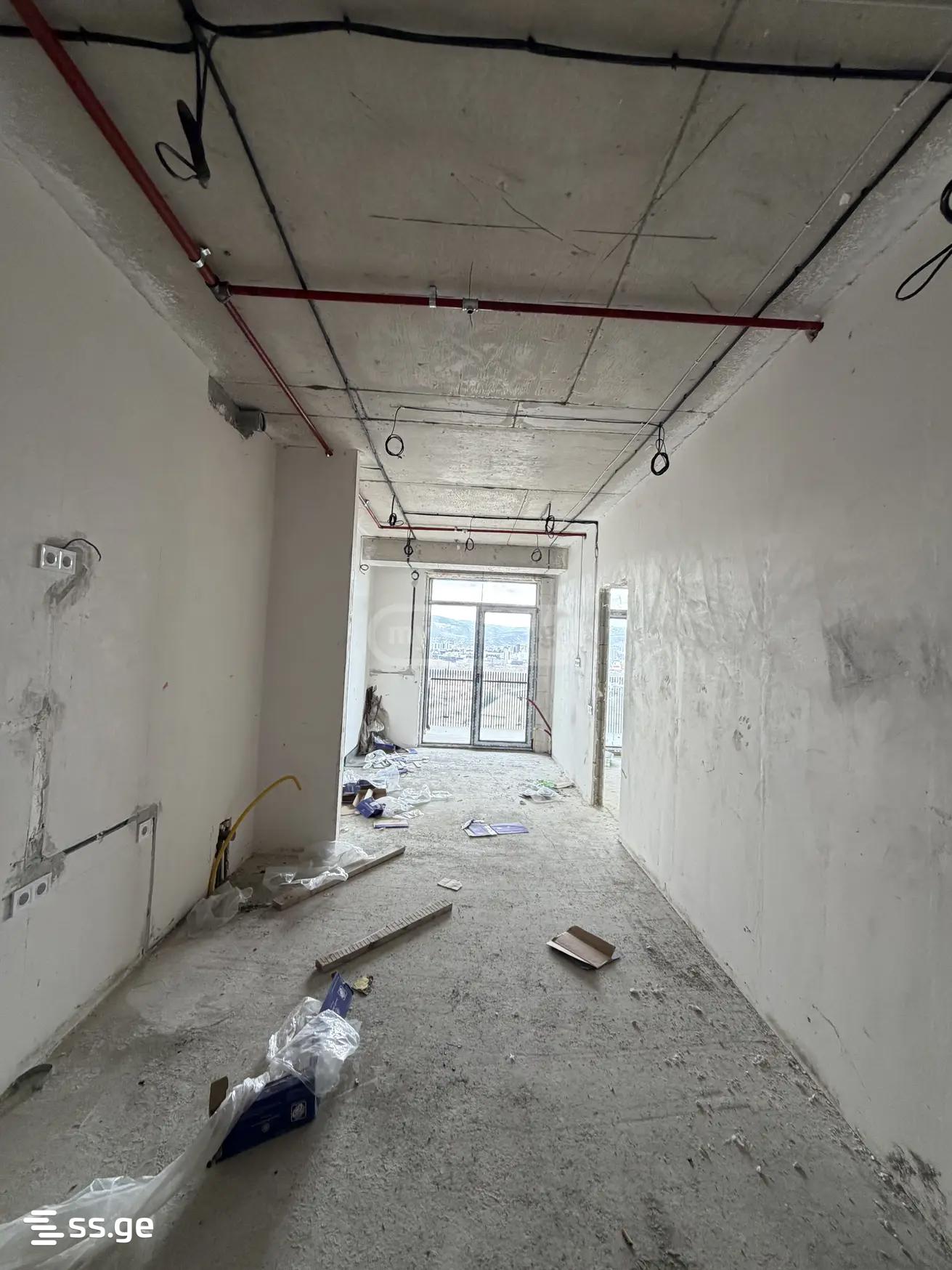 3 Room Flat For Sale, 2 of 4