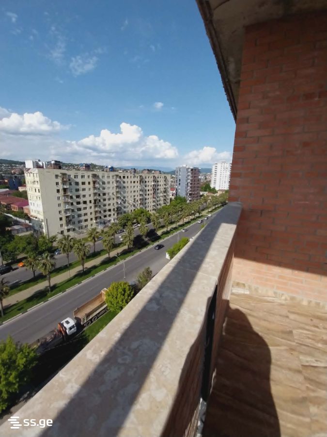 5 Room Flat For Sale view 4