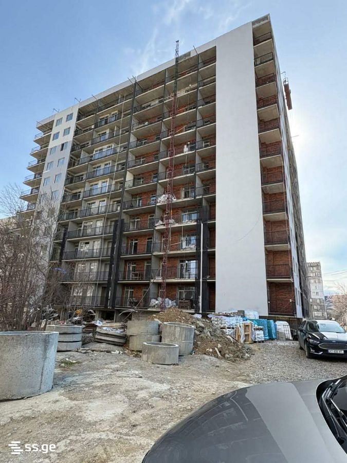 3 Room Flat For Sale, 1 of 4