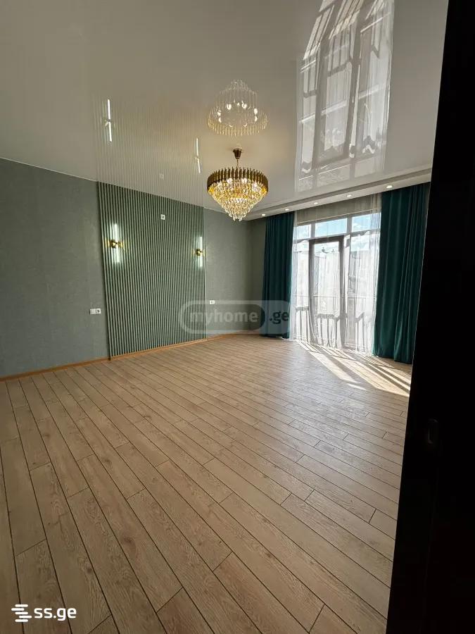 5 Room Private House For Sale view 9