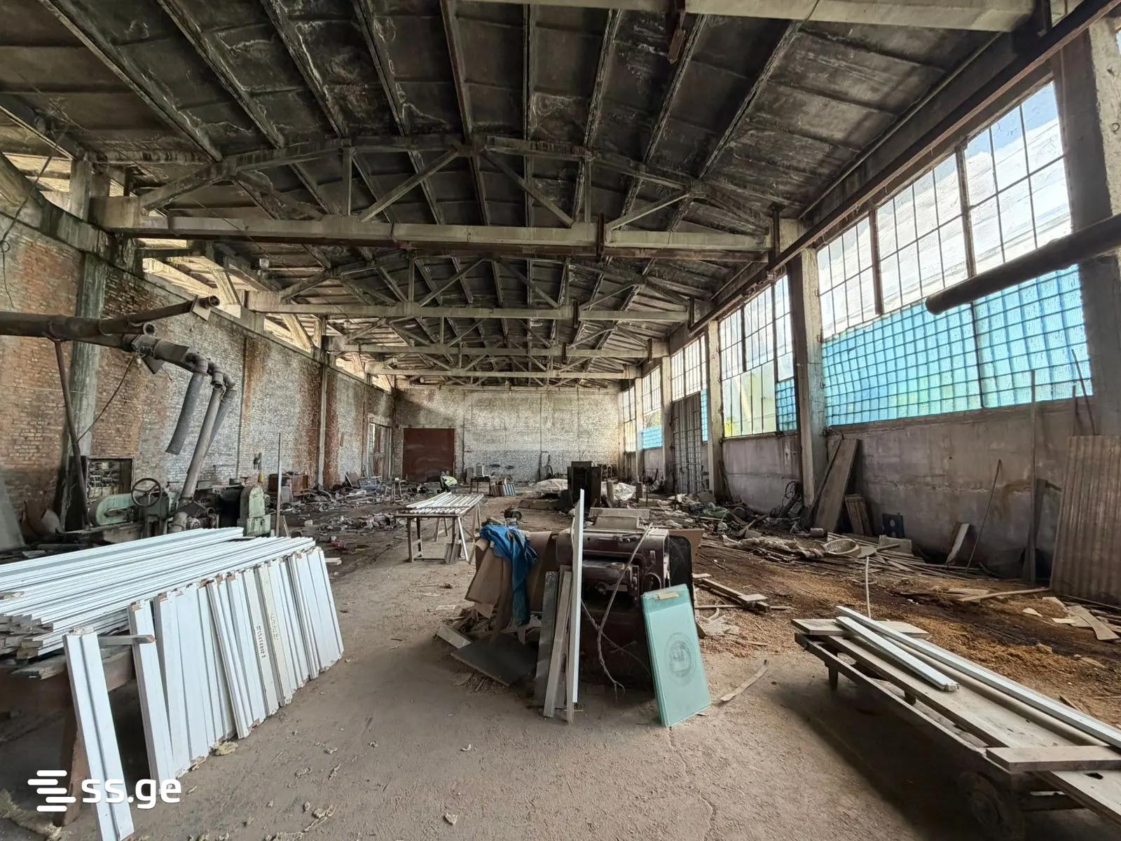 Store-Industrial Property For Rent. Rustavi, 1 of 3