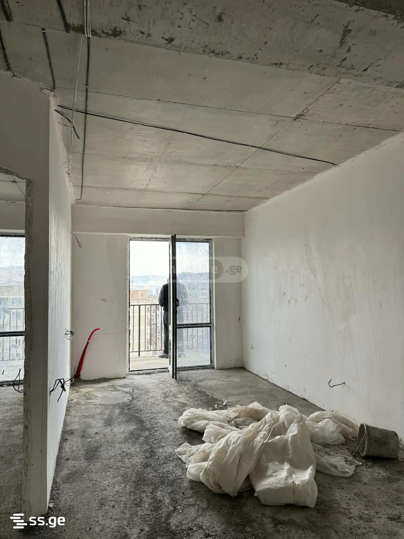 2 Room Flat For Sale, 1 of 4