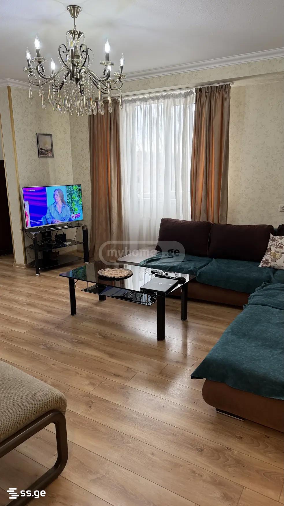 3 Room Flat For Sale, 1 of 4