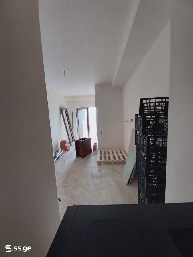 5 Room Flat For Sale view 3