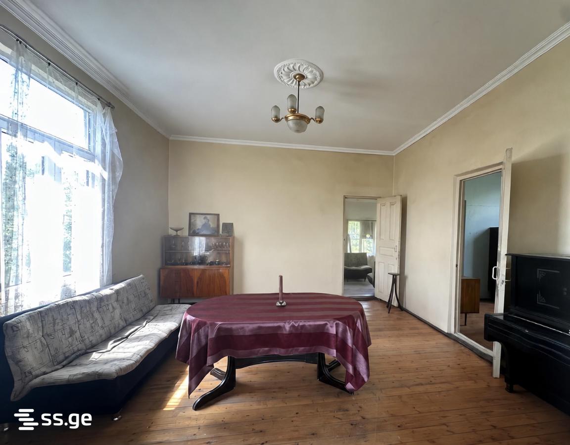 5 Room Private House For Sale view 1
